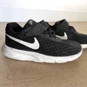 Kids Nike Running shoes size 7c
